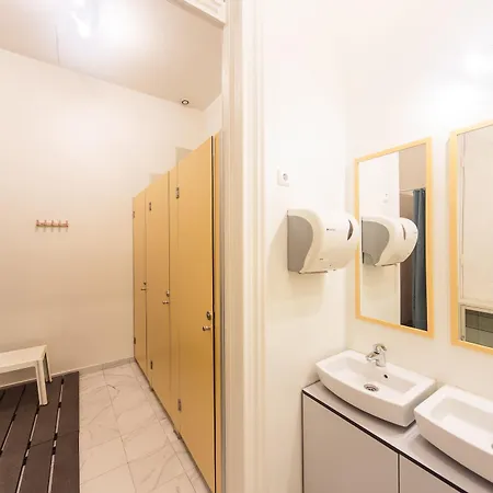 Hostel Independente Principe Real Lisboa