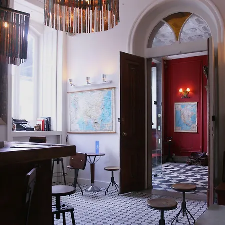 Auberge de jeunesse Independente Principe Real